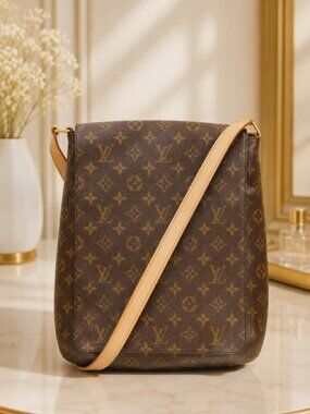 Authentic Louis Vuitton Musette Monogram Canvas Crossbody Bag